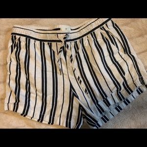 Linen stripe shorts